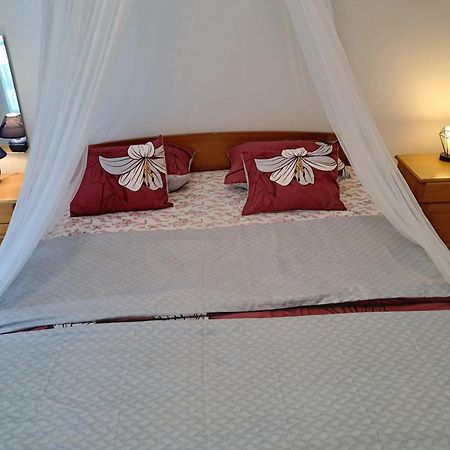 Apartments 1000 Flowers Stari Grad  Εξωτερικό φωτογραφία