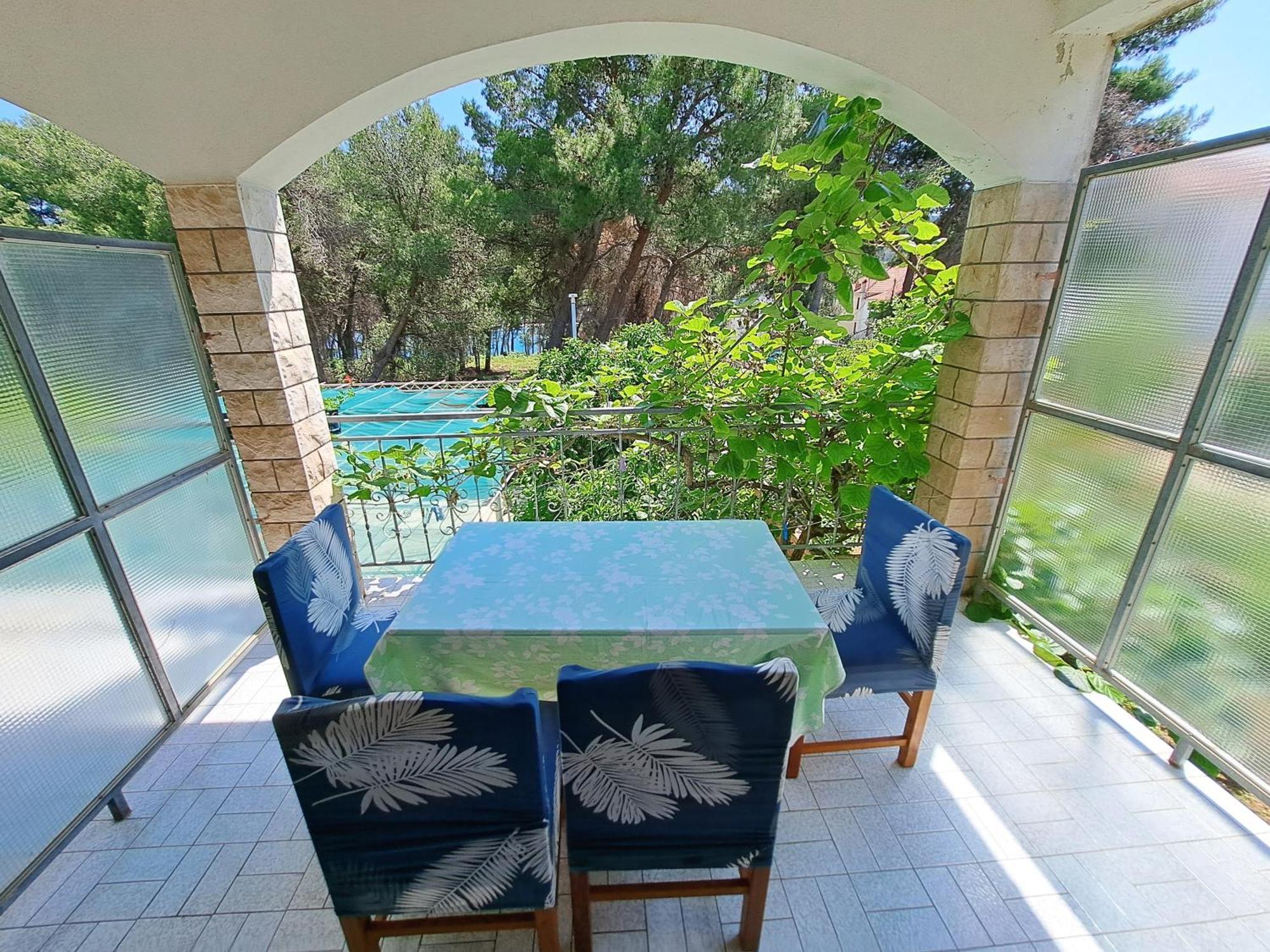 Apartments 1000 Flowers Stari Grad  Εξωτερικό φωτογραφία