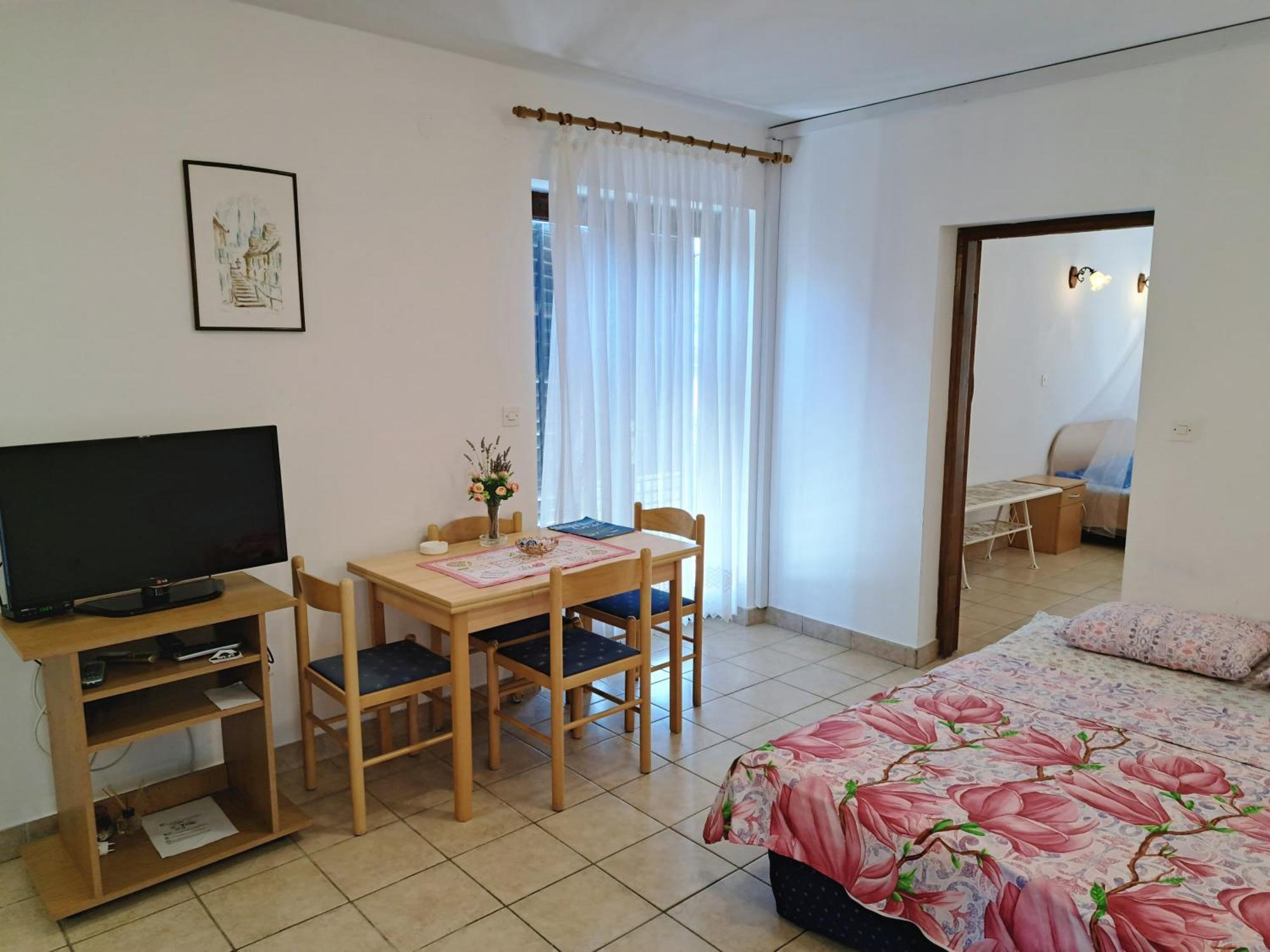 Apartments 1000 Flowers Stari Grad  Δωμάτιο φωτογραφία