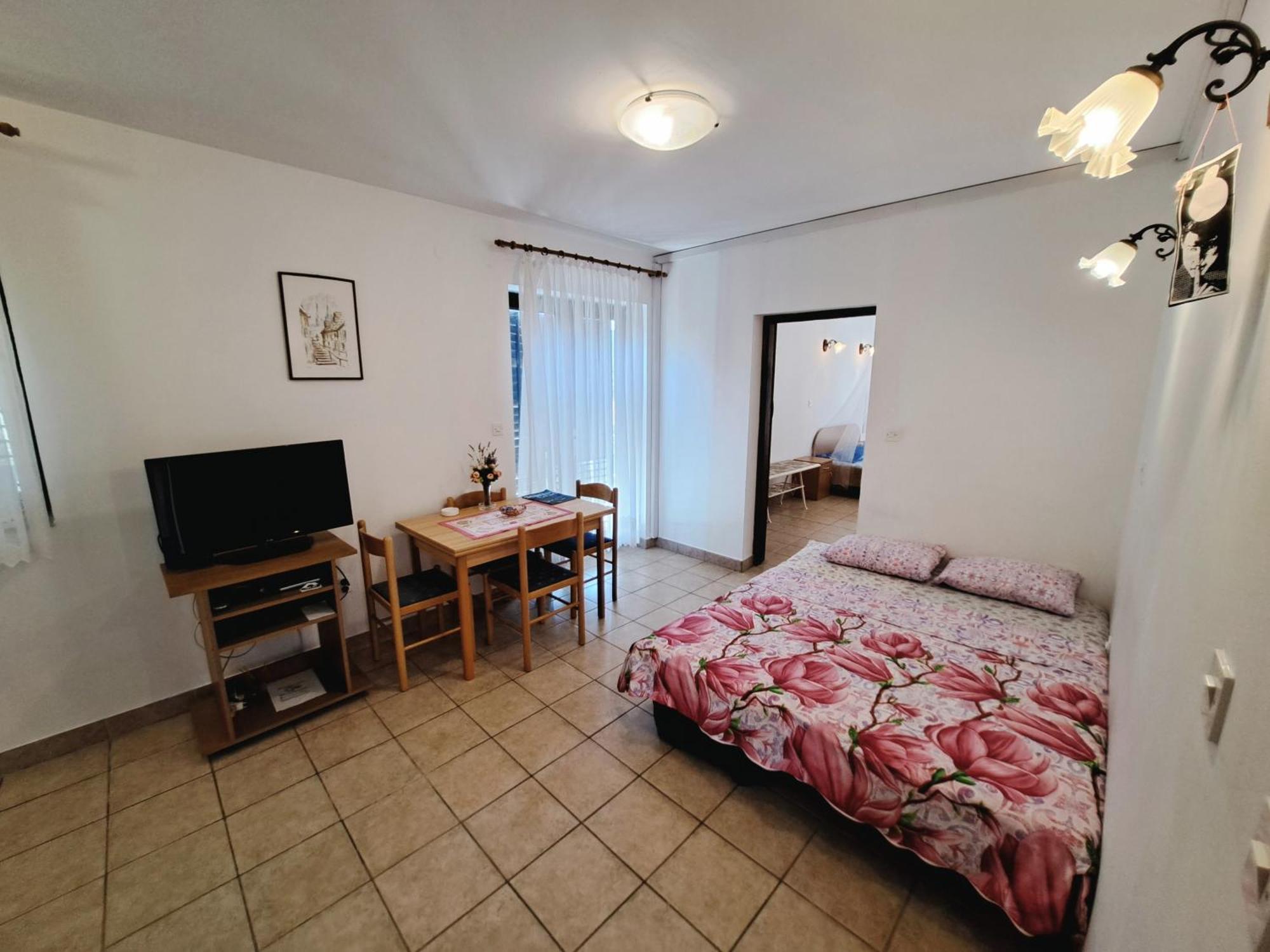 Apartments 1000 Flowers Stari Grad  Δωμάτιο φωτογραφία